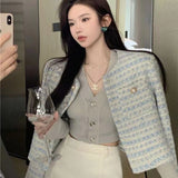 Small Fragrant Woven Coat Women's Autumn And Winter 2025 New French Temperament Loose Pearl Buckle Shirt Short Top