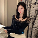 Spring And Summer New Temperament Lace Splicing V-Neck Top Pure Desire To Repair The Body Long Sleeves And Bottom Shirt T-Shirts For Women