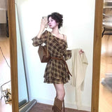 French Style Tinger Shoulder Long-Sleeved Dress Women Autumn New Beautiful Temperament Waist Thin Leaves Side Short Skirt