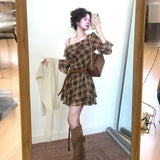 French Style Tinger Shoulder Long-Sleeved Dress Women Autumn New Beautiful Temperament Waist Thin Leaves Side Short Skirt